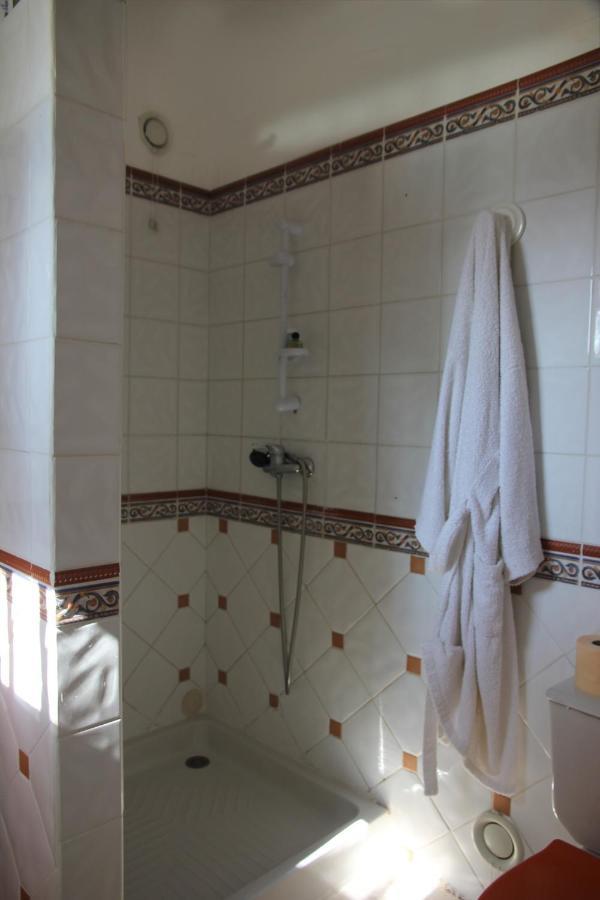 Bed and Breakfast Entre Avignon Et Pont Du Gard Rochefort-du-Gard Zewnętrze zdjęcie