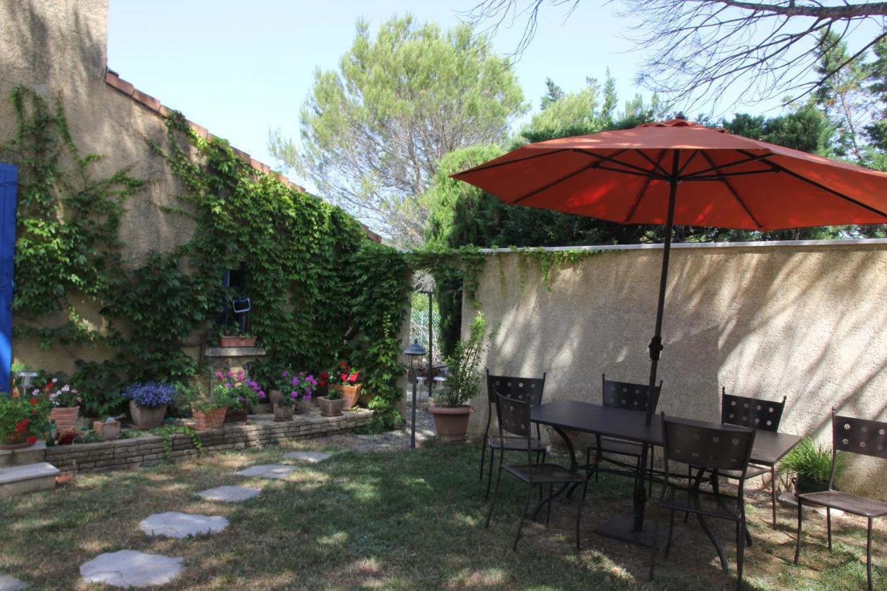 Bed and Breakfast Entre Avignon Et Pont Du Gard Rochefort-du-Gard Pokój zdjęcie